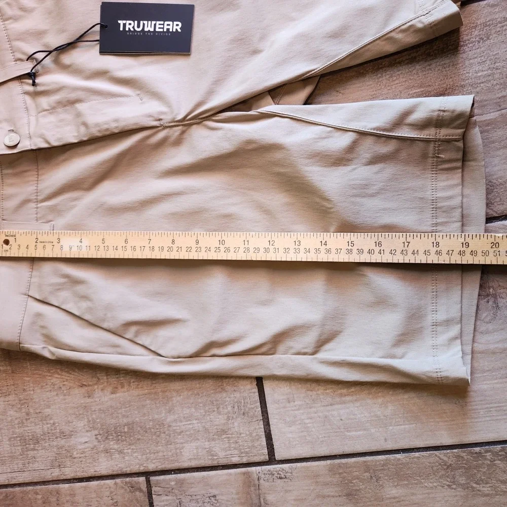 Truwear Men's Khaki Golf Chino Performance Shorts 34 NWT Lot Of 2.